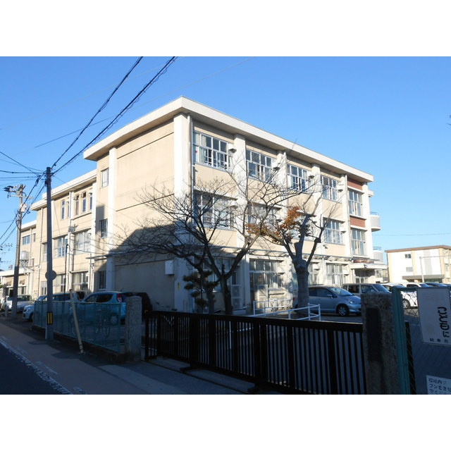 タツミメゾンⅠ・Ｓの周辺|三里小学校