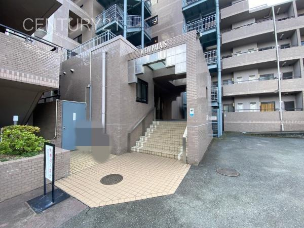 ビューパレー高崎歌川のエントランス