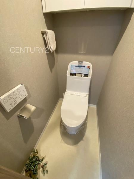 エトワール高崎常盤町のトイレ|温水シャワー洗浄機能付きです。