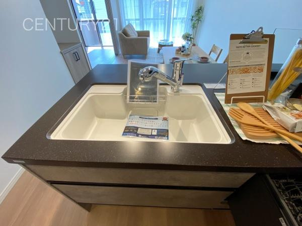 エトワール高崎常盤町のキッチン|ビルトイン浄水器付きです。