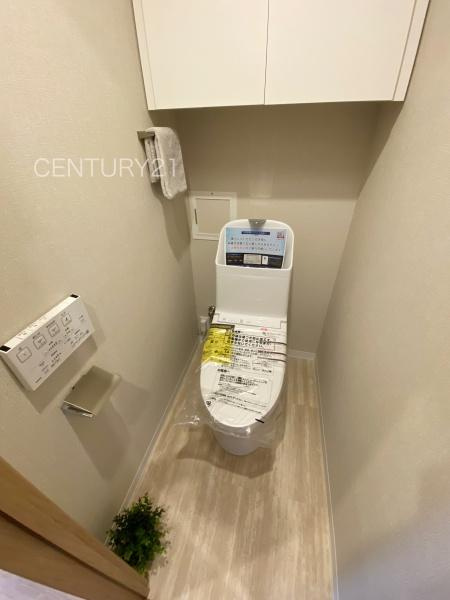 シャルマンコーポ高崎のトイレ|温水シャワー洗浄機能付きです。