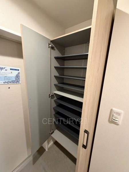 パシフィックパレス大手町の玄関|収納スペース