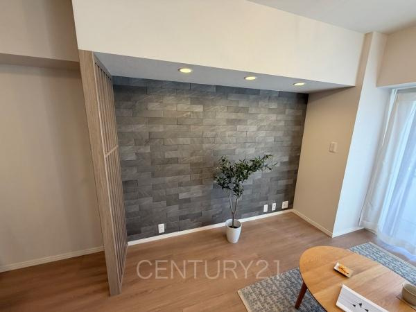 パシフィックパレス大手町の居間・リビング|ダウンライト付きです