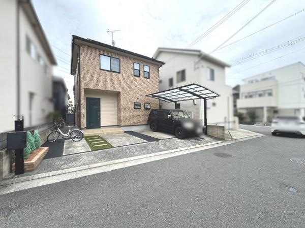 【前面道路含む現地写真】