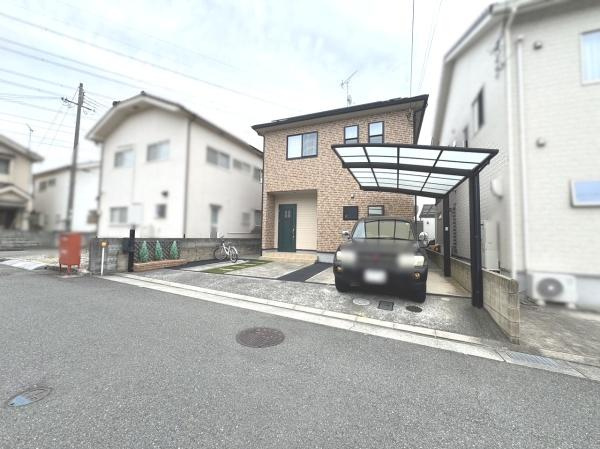 【前面道路含む現地写真】