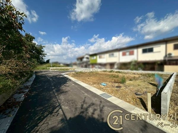 リーブルガーデン磯壁 １号棟 ／新築一戸建の前面道路含む現地写真