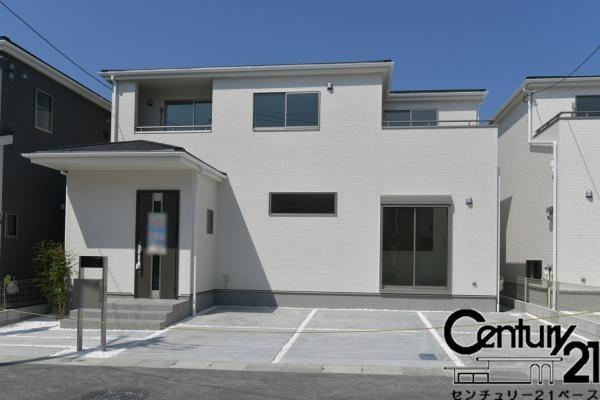 リーブルガーデン七条西町 １号棟 ／新築一戸建の外観|■≪同仕様写真≫■耐震等級３の地震に強安心の邸宅！雨で汚れを洗い流してくれるセルフクリーニング機能付き外壁！お気軽にお問い合わせください！■