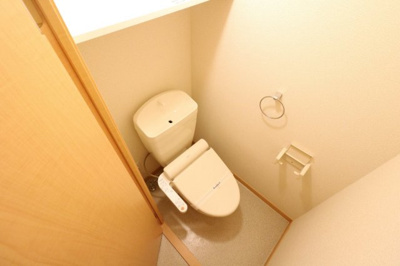 【その他】 | レオネクスト伊吹Ⅱ | 快適な温水洗浄便座付きトイレになります。