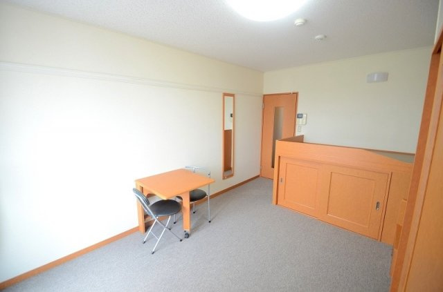 レオパレスＭｏｔｈｅｒＤｕｃｋの寝室|同シリーズの類似となります。現況を優先致します。