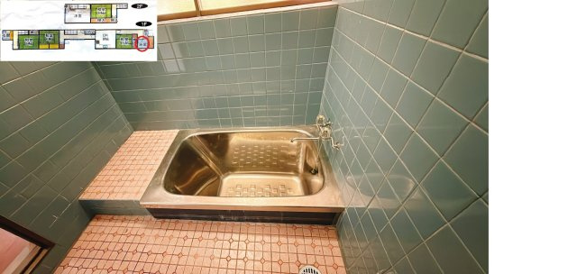 大鋸屋町戸建てのエントランス|ゆとりのあるエントランスです