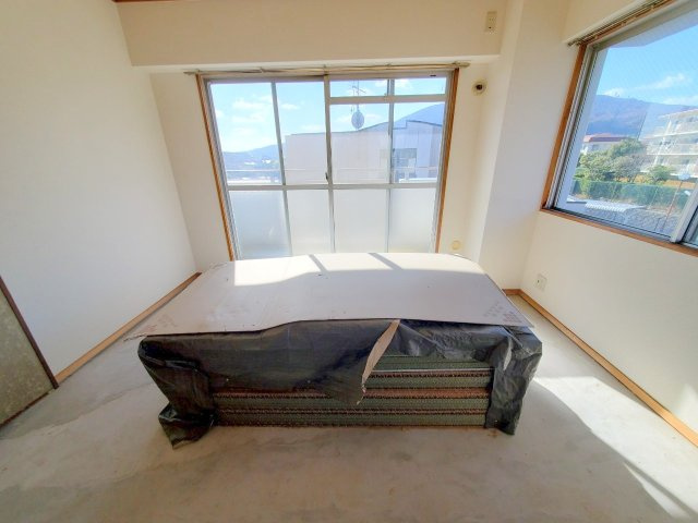 ロイヤルハイツ東生駒の和室