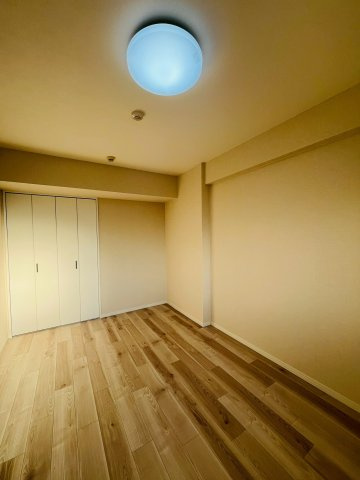 パークプラザ鶴見の洋室