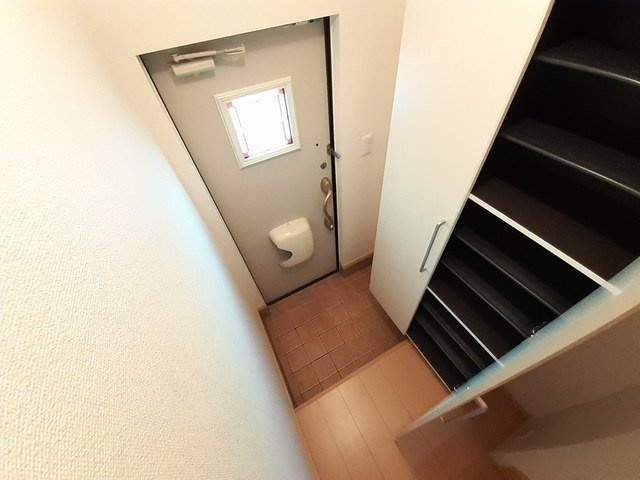 フェリーチェⅡの玄関