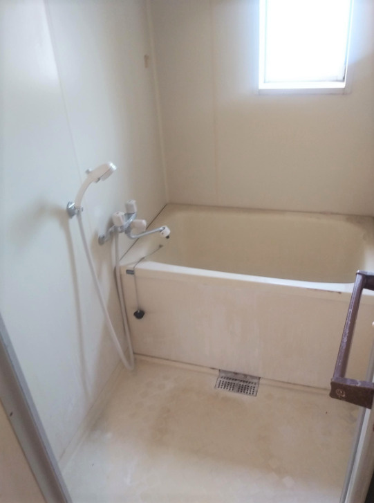 長門石ビレッジの浴室|ゆったり過ごせるお風呂です