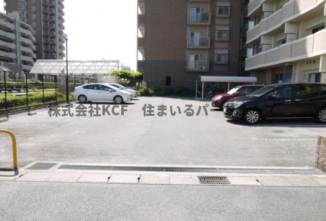 カーサヴェルデ宮ノ陣の駐車場|駐車場に車を止められます