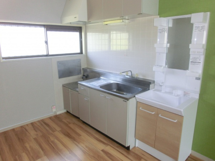 フリーデBのキッチン|コンパクトなキッチンで掃除もラクラク