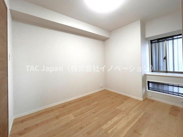 オーベル池袋立教通りの洋室|感性を育むプライベートルームはシンプルでスマートな空間。好みの空間で読書をしたり、音楽を聞いたりと一人の時間も充実したものにできます。