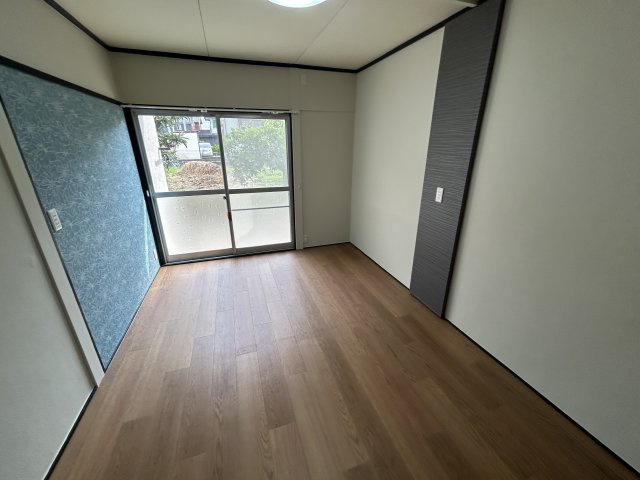 コーポ村瀬の居間・リビング