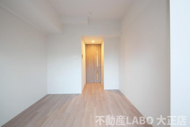 エスリード弁天町桜通レジデンスの洋室