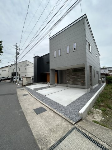 新築戸建　長野市三輪八丁目の前面道路含む現地写真