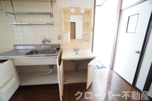 メゾニティ郡家の独立洗面台