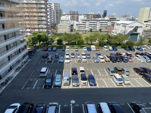 ルネ旭公園の駐車場