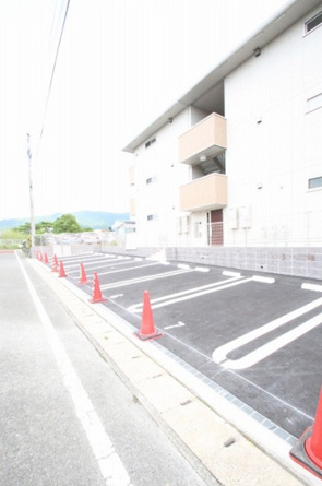 【駐車場】 | 駐車場