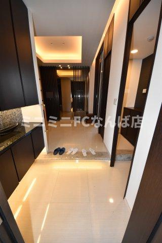 セイワパレス玉造の玄関