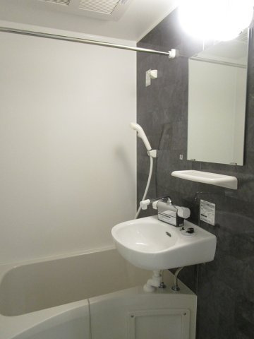 グローリア明大前の浴室