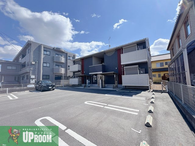 キャトルセゾン桜館の駐車場