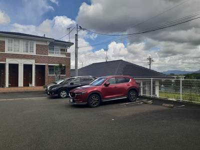 【駐車場】 | メゾンドヒルズＢ | 駐車場