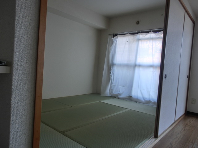 エバーグレイス森本の和室