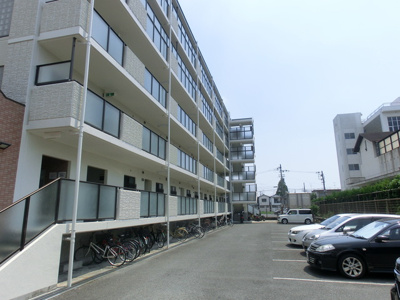 【駐車場】 | エバーグレイス森本