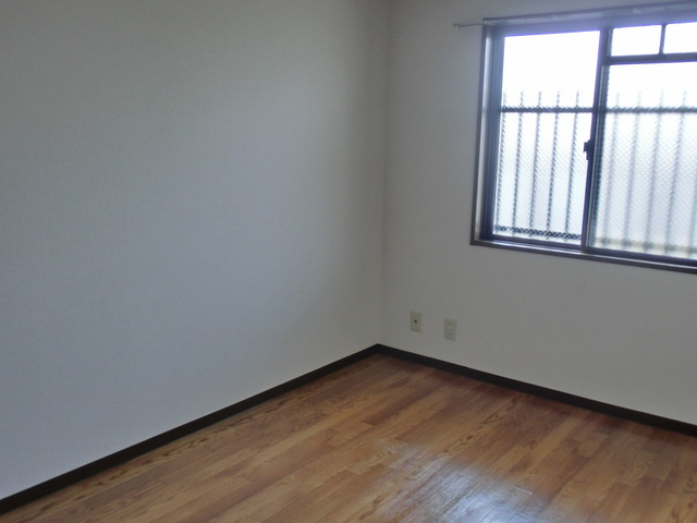 エバーグレイス森本の洋室