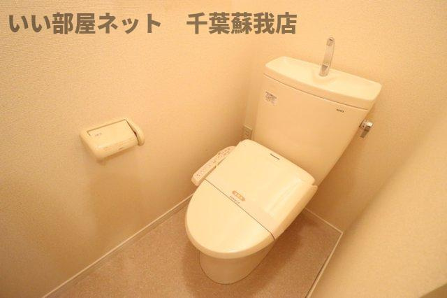 サバーブトリプルⅡのトイレ|落ち着いたトイレです