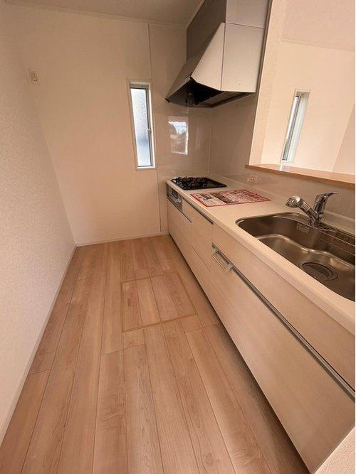 大田原市末広　第5　2号棟のキッチン|コンロはガスコンロです♪