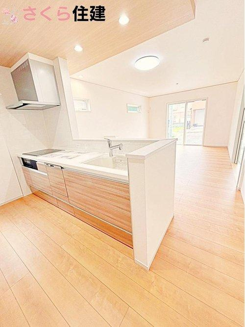 いろどりアイタウン宇都宮市細谷23-P1　3号棟の居間・リビング|日当たり良好のリビング！