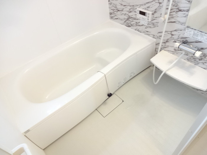 熊本市南区島町３丁目のアパートの浴室