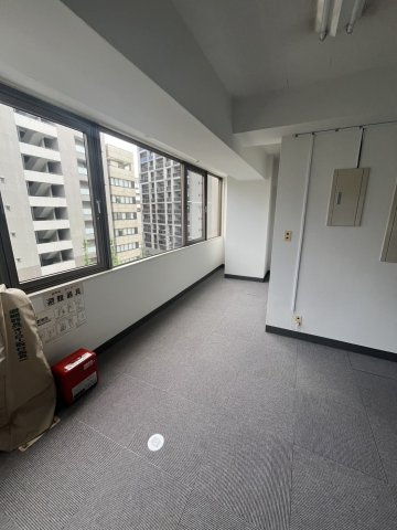 妻恋木工第2ビルのロビー