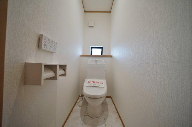 【横浜市旭区中沢3丁目24-14全1棟新築戸建て】★仲介手数料無料★（中沢小学校・旭中学校）のトイレ