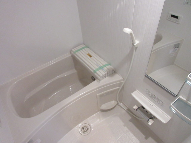 栞の浴室|★追い焚き・浴室乾燥機付き★