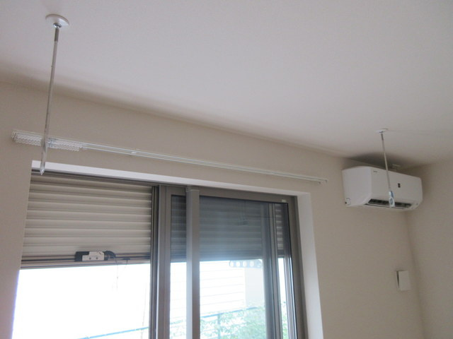 栞の設備|★室内物干しフック　防犯シャッター★