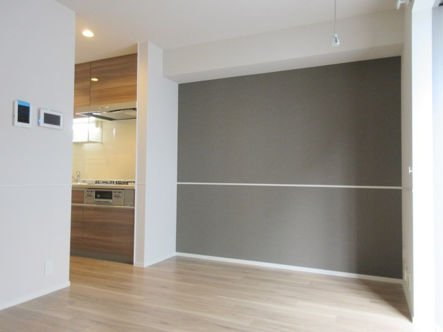 栞の居間・リビング|★明るいフローリングのお部屋です★