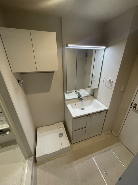 栞の洗面所|★独立洗面台★