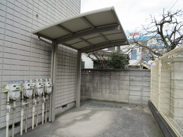 ヘーベルメゾン新千葉春陽荘のエントランス|★屋根付き駐輪場★