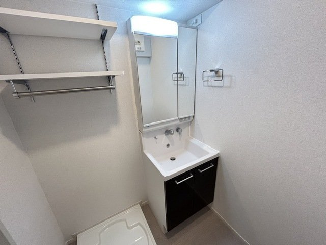 ヒカルサ枚方村野高見台の洗面所|使いやすい洗面所です