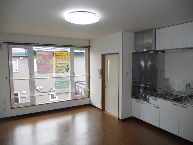 ハイツ星の居間・リビング