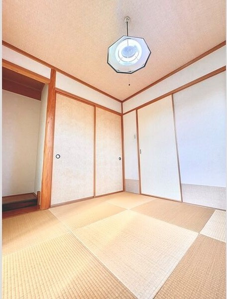 日和町５丁目戸建の和室