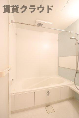 ミラベルヒルズの浴室|落ち着いた空間のお風呂です