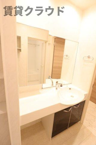 ミラベルヒルズの洗面所|広い洗面スペース